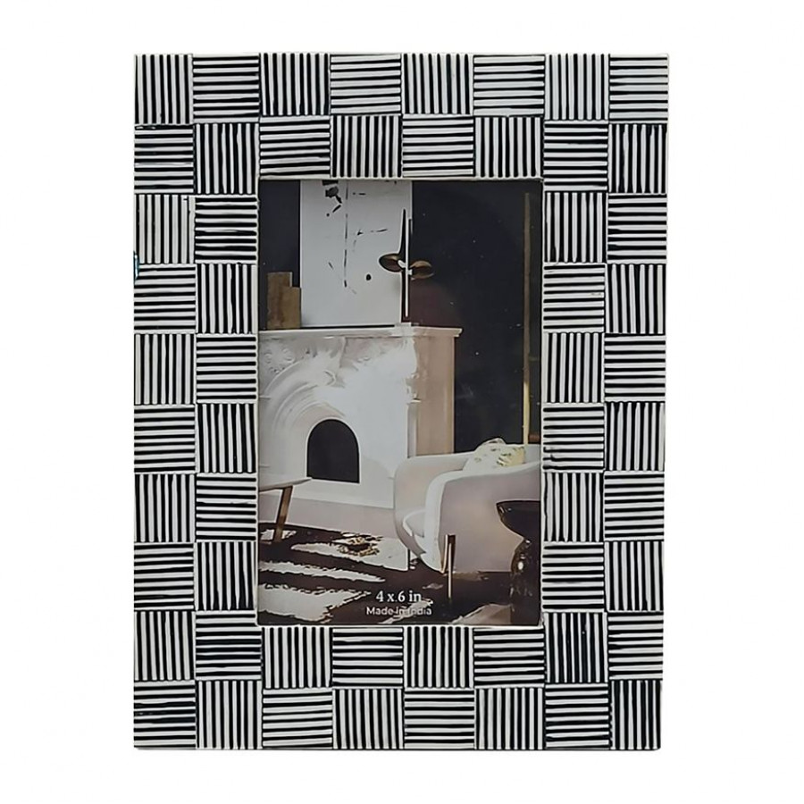 Sagebrook - 4"x6" Resin Mixed Lines Photo Frame in White/Black