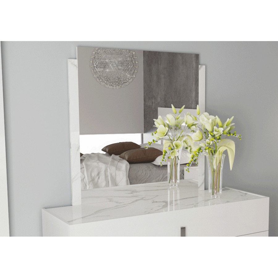 Status - Carrara Mirror