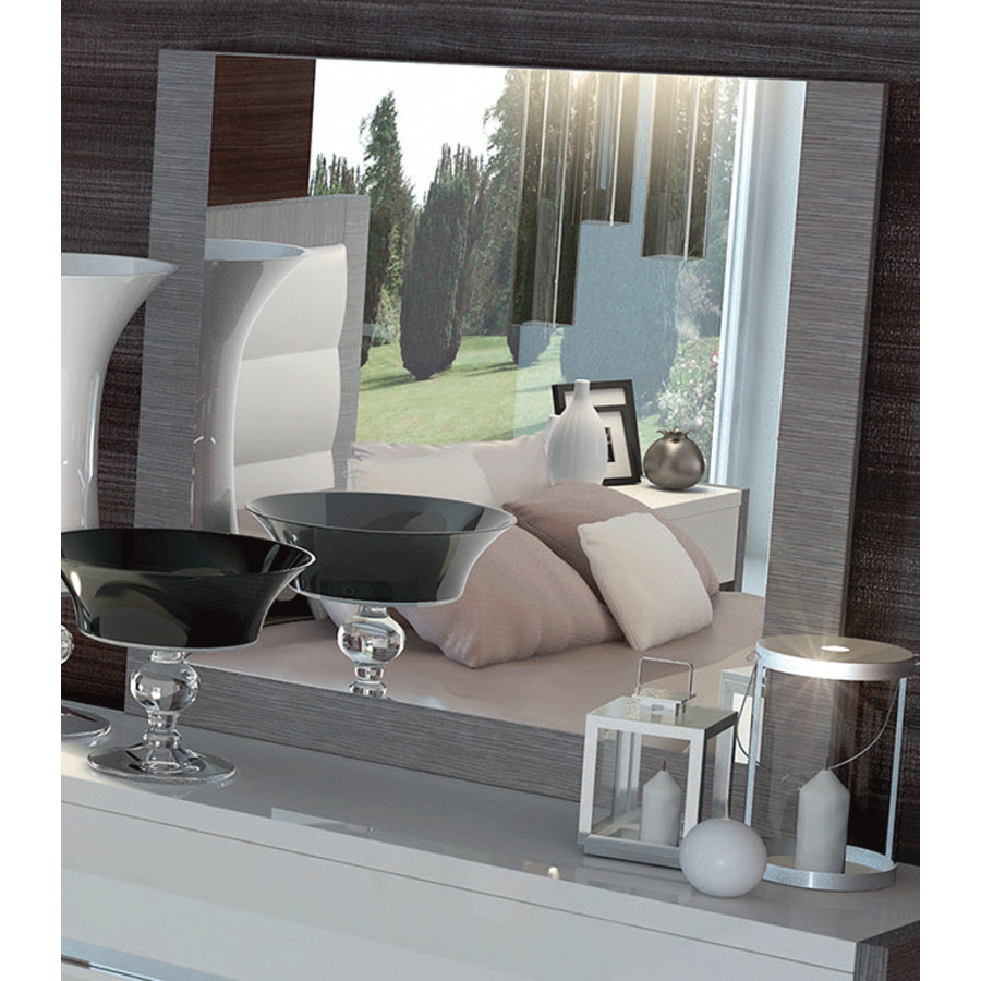 Status - Mangano Mirror