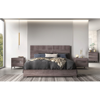 Status - Viola Queen Size Bed