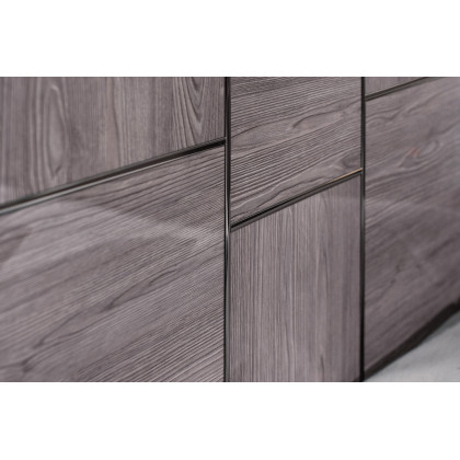 Status - Viola Queen Size Bed