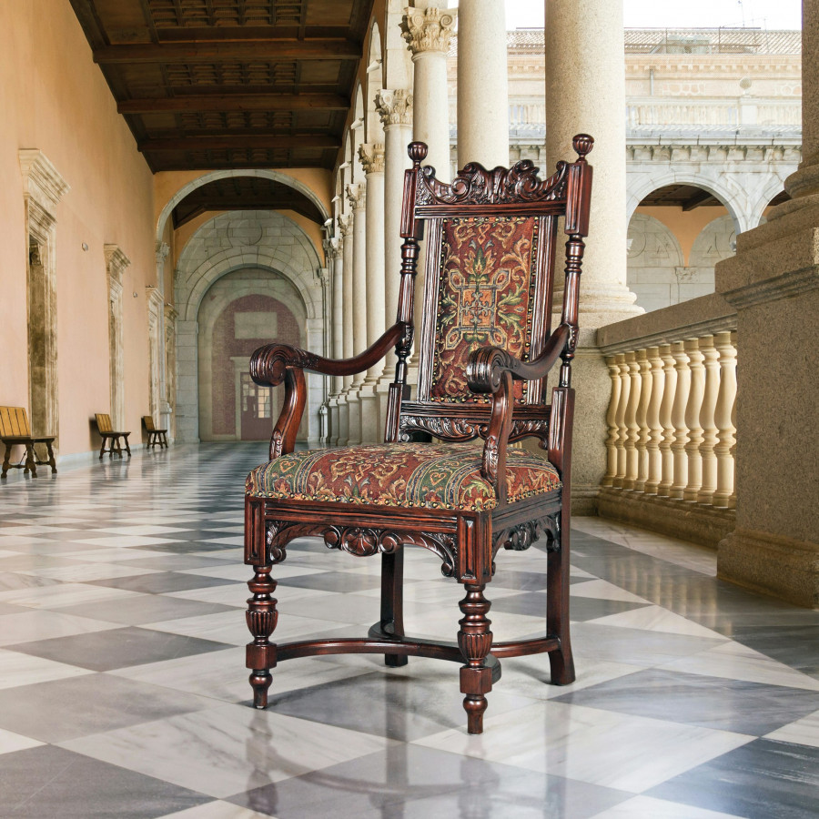 Toscano - Grand Classic Edwardian Dining Armchair in Walnut, Mahogany