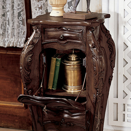 Toscano - San Giacomo Side Table in Mahogany