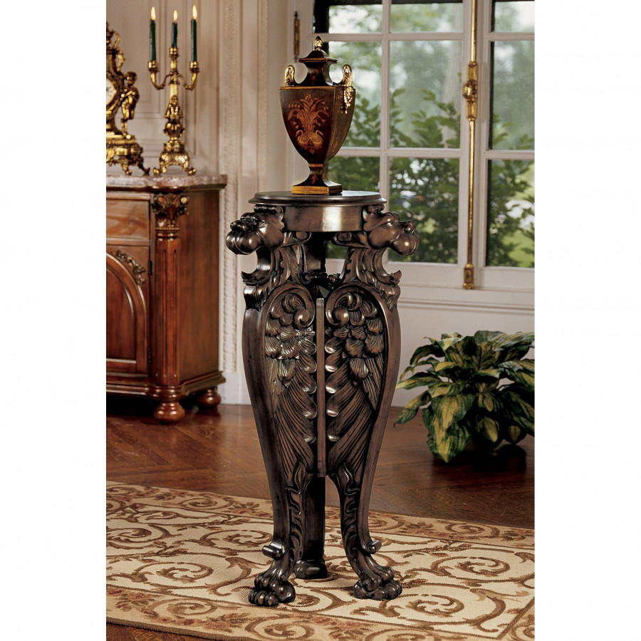 Toscano - Evenswood Manor Winged Lion Pedestal