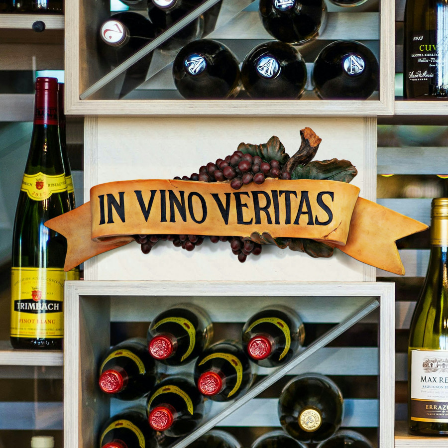 Toscano - In Vino Veritas Italian Sign Grape Wall Sculpture