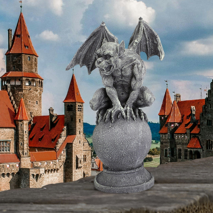 Toscano - Malicay the Malicious Gargoyle Statue