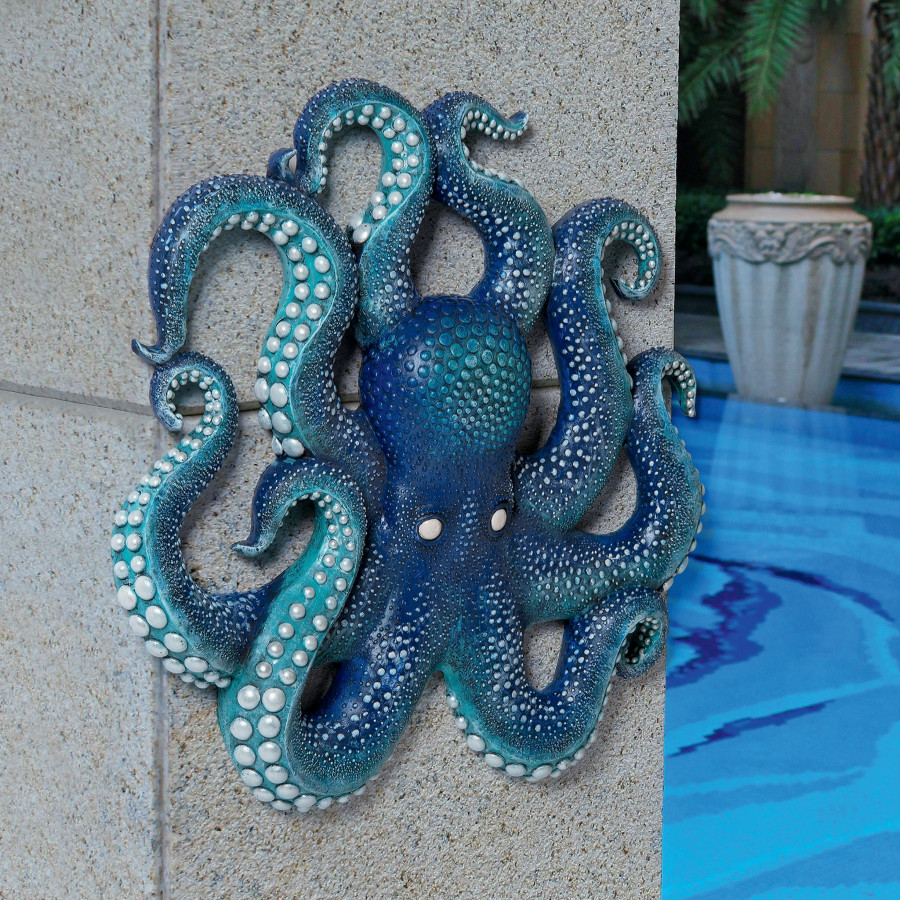 Toscano - Deadly Blue Octopus of the Coral Reef Wall Sculpture