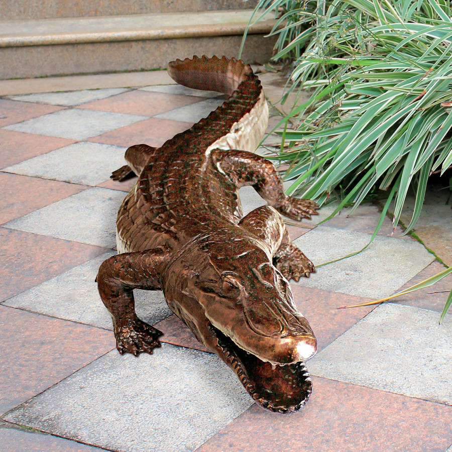 Toscano Prowling Garden Statue - Alligator