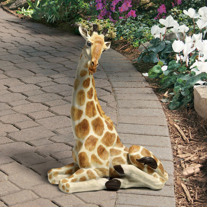 Toscano - Zari the Resting Giraffe Statue