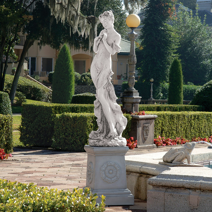 Toscano - ThaliaMuse of the Garden Grande-Scale Statue