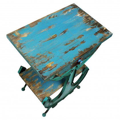 Toscano - Anchors Aweigh Vintage Coastal Sculptural Side Table in Iron
