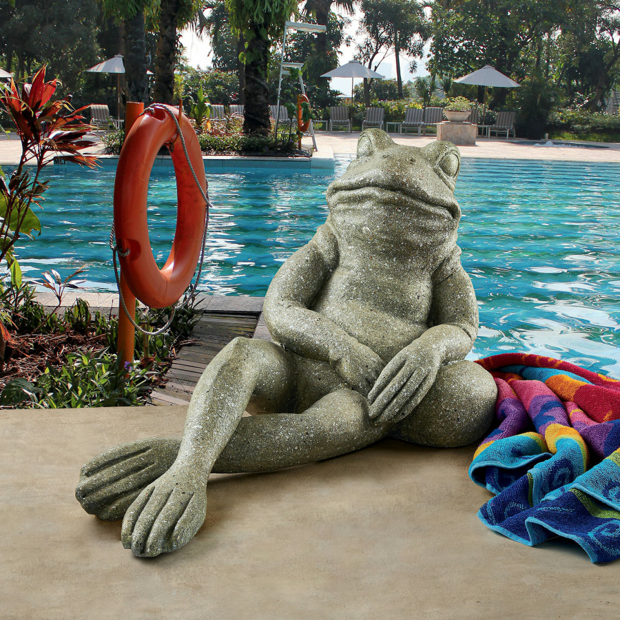 Toscano - The Most Interesting Toad in the World Frog Garden Statue