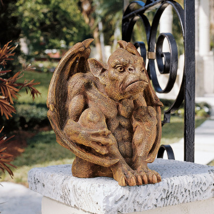 Toscano - Balthazar Watch Gargoyle Statue