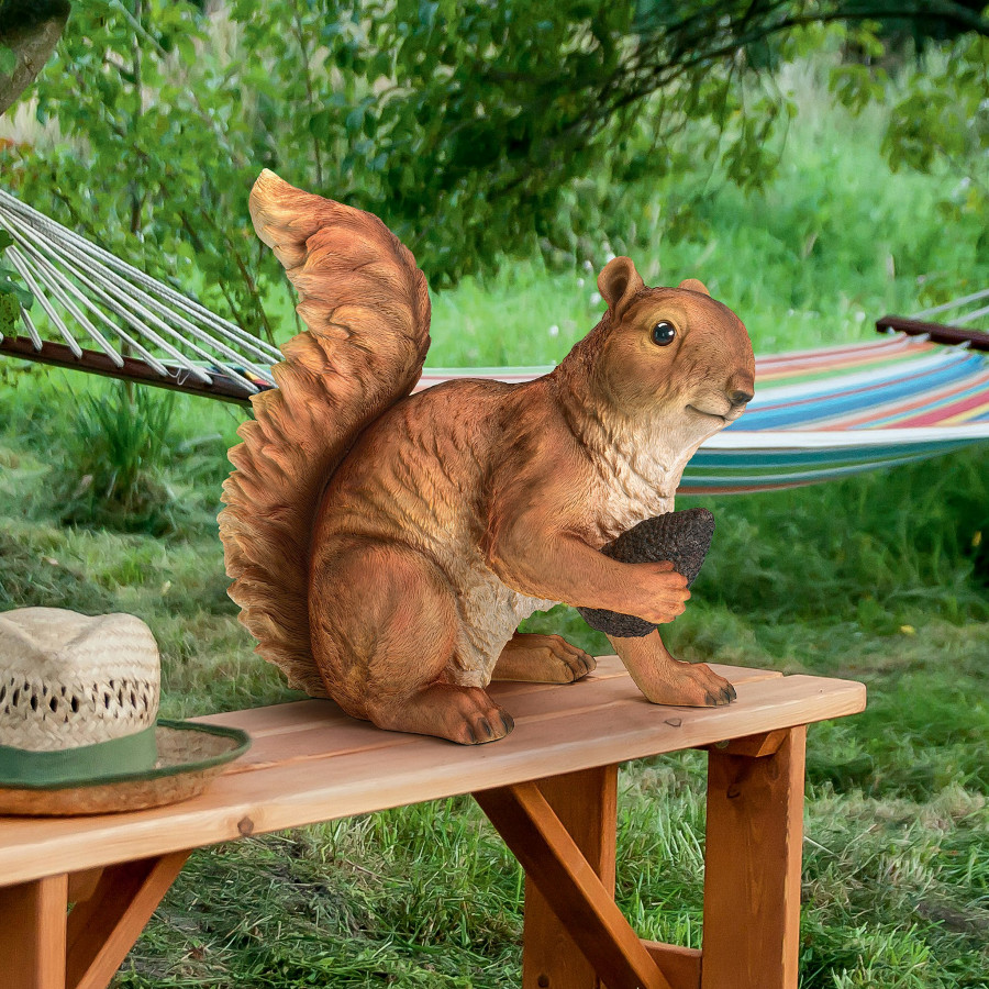 Toscano - Wily the Forest Squirrel Statue