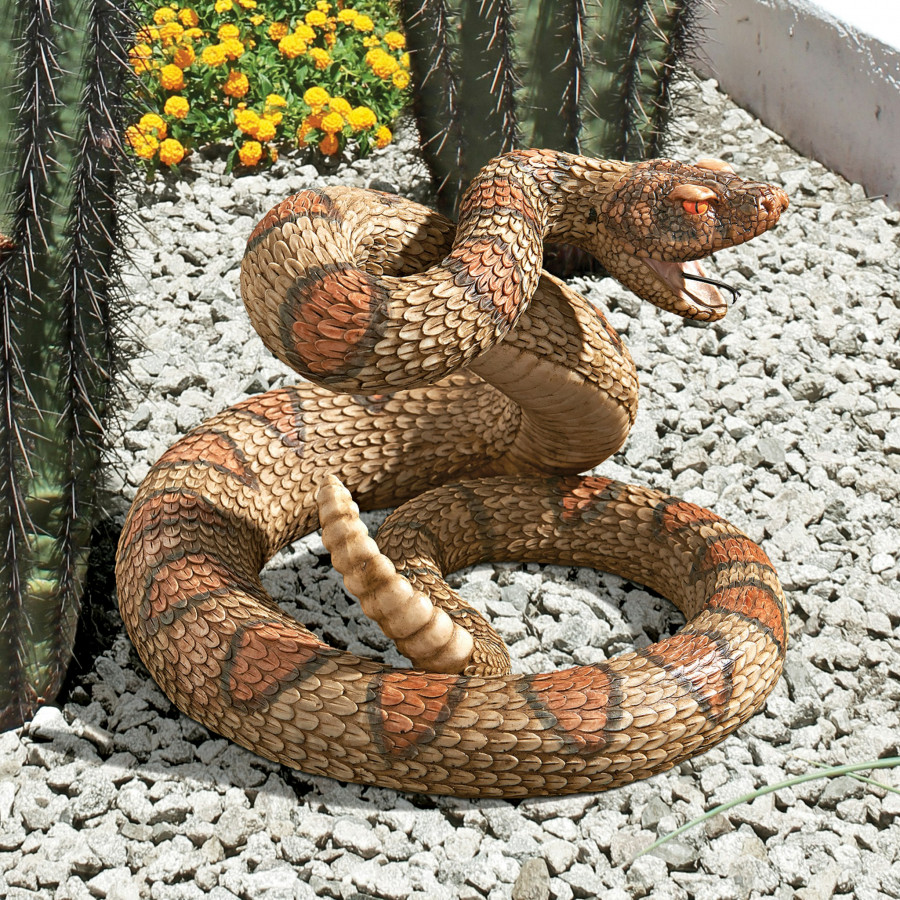 Toscano - Western Diamond Back Rattlesnake Statue