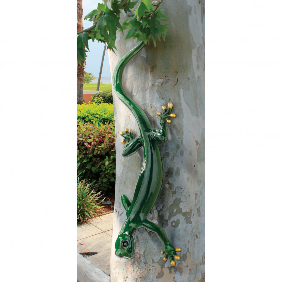 Toscano - Giant Garden Gecko Lizard Statue