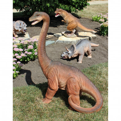Toscano - Scaled Jurassic Brachiosaurus Dinosaur Statue