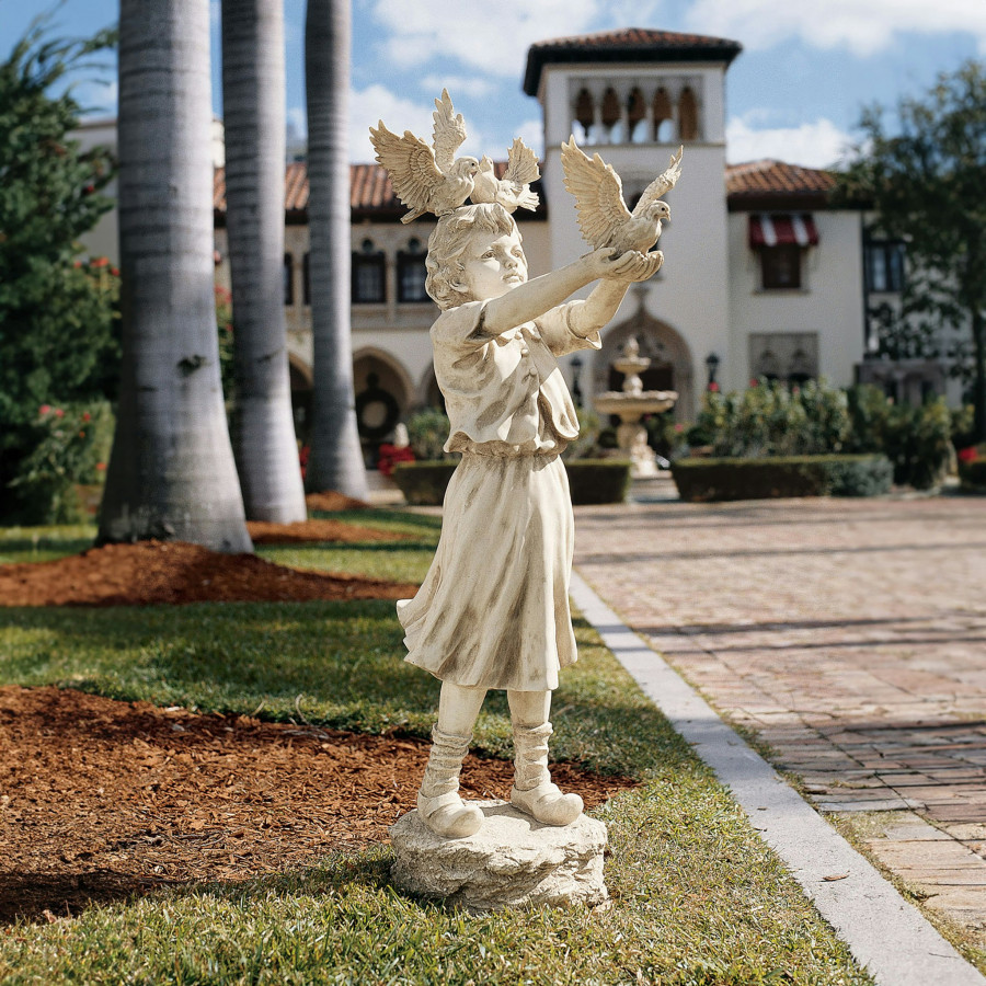 Toscano - The Doves of Saint Mark Square Child Garden Statue