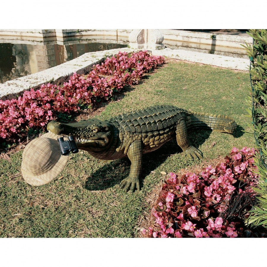 Toscano - The Gargantuan Garden Gator Statue