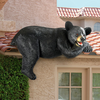 Toscano - Lemont the Lovable Lounger Black Bear Statue