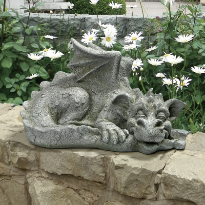Toscano - Blushing Babel the Bashful Dragon Statue