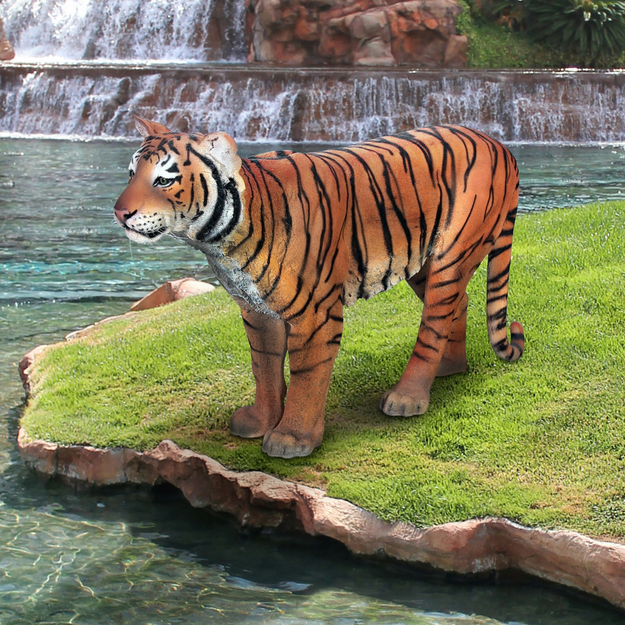 Toscano - Powerful Pounce Sumatran Tiger Statue