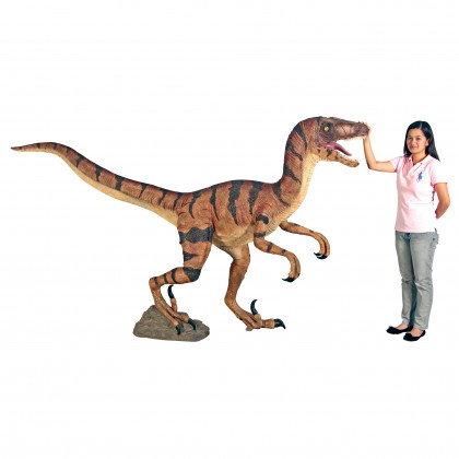 Toscano - Velociraptor Jurassic-sized Dinosaur Statue