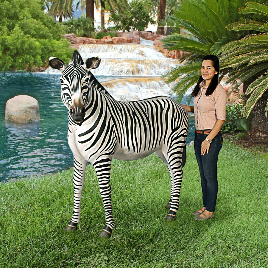 Toscano - Grand-Scale African Zebra Statue