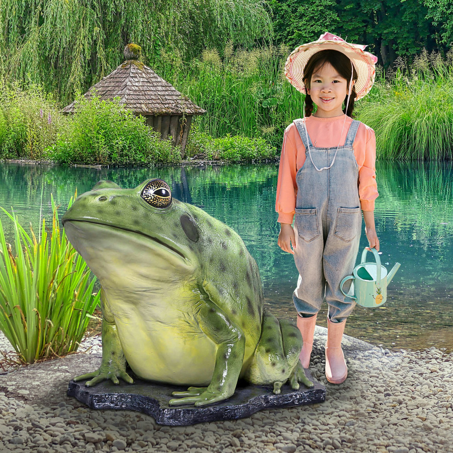 Toscano - Great Green Barred Frog Statue