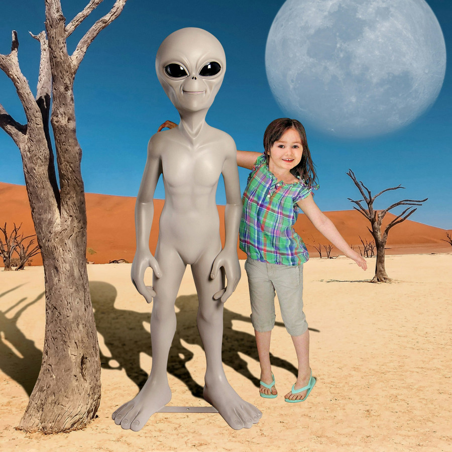 Toscano - The Out-of-this-World Alien Extra Terrestrial Statue