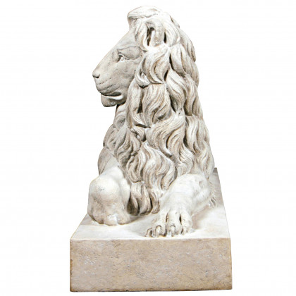 Toscano Castle Courtyard Lion Sentinel Statue - Head Right