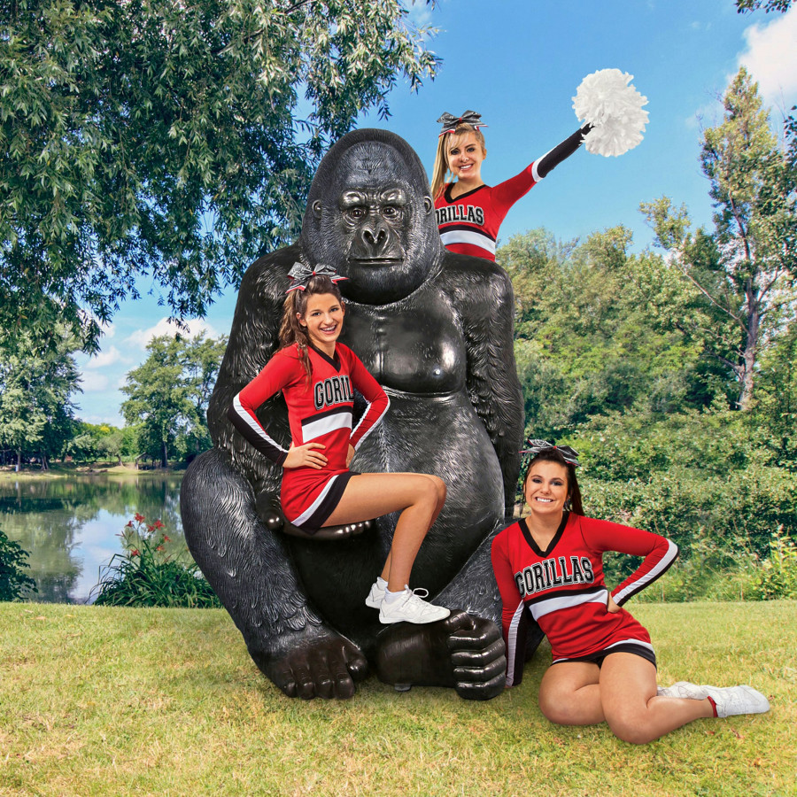 Toscano - Grande Scale Male Silverback Gorilla Photo Op Statue