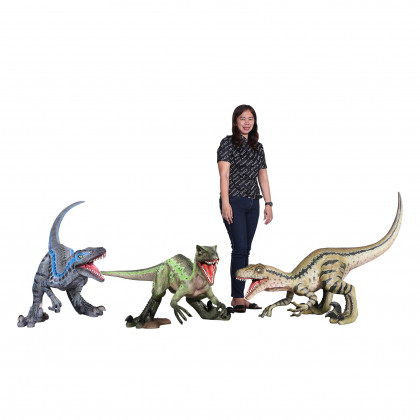 Toscano - Creepy Claws Vicious Velociraptor Jurassic Dinosaur Statue