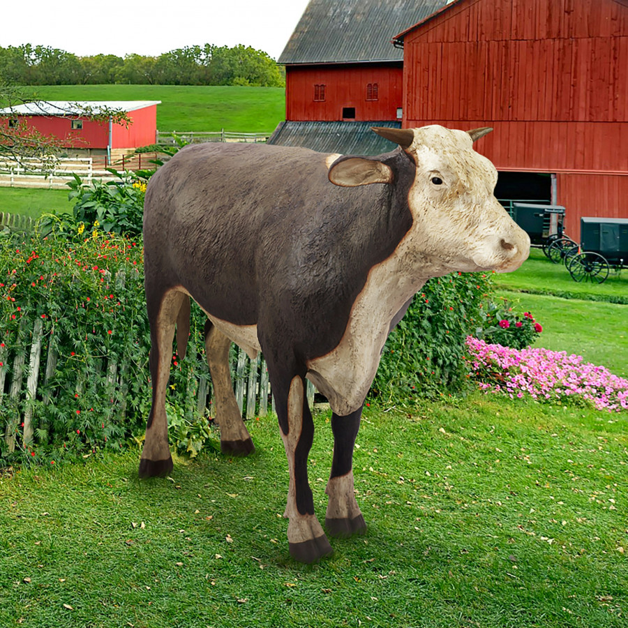 Toscano - The Grand-Scale Wildlife Animal Collection Hereford Steer Statue