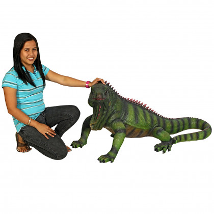 Toscano Iggy the Iguana Lizard Statue - Giant