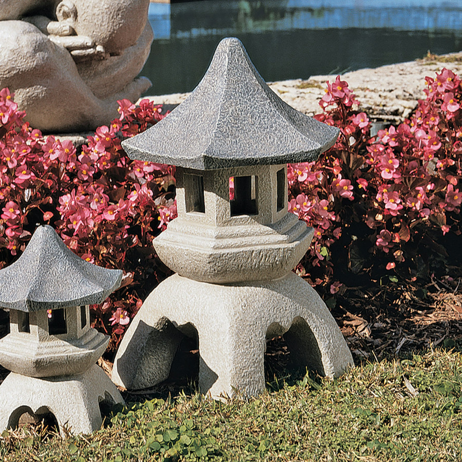 Toscano Asian Temple Pagoda Lantern Statue - Large