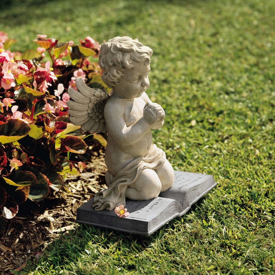 Toscano - A Cherub Prayer Statue