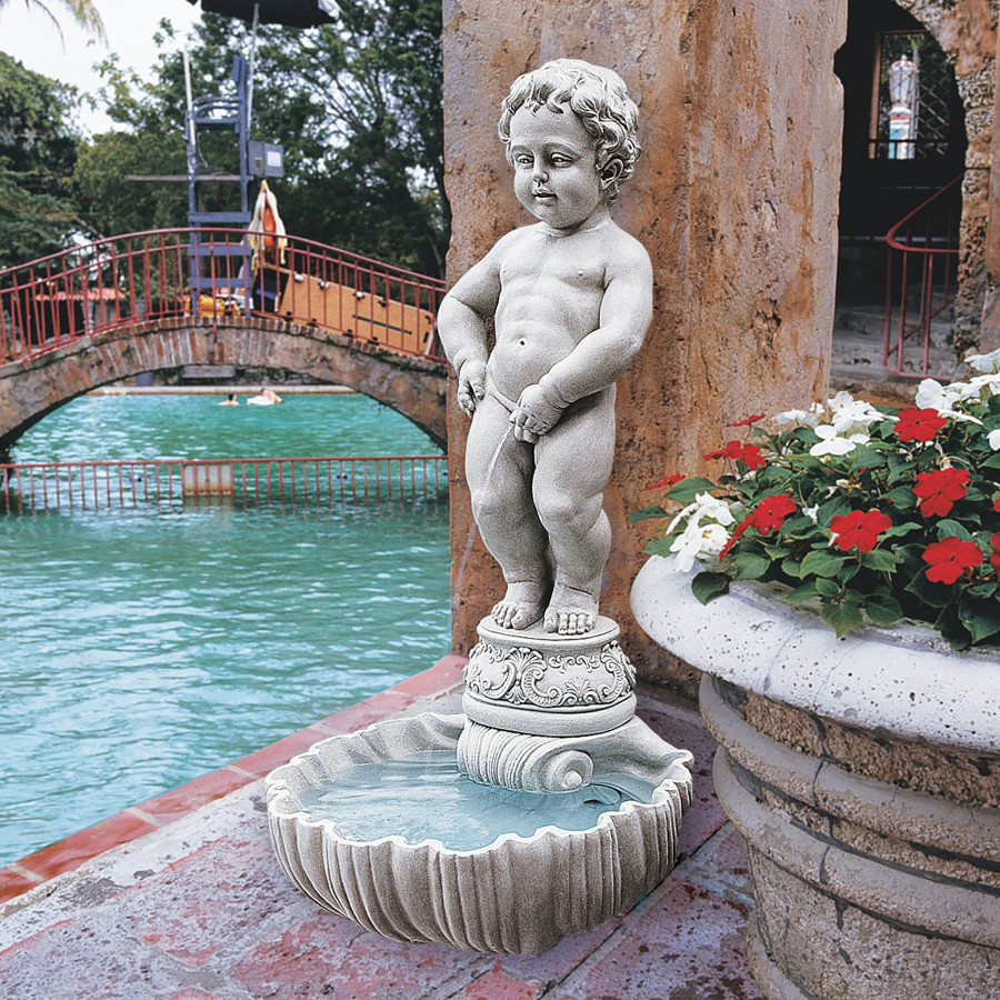 Toscano - The Peeing Boy of Brussels Sculptural Fountain