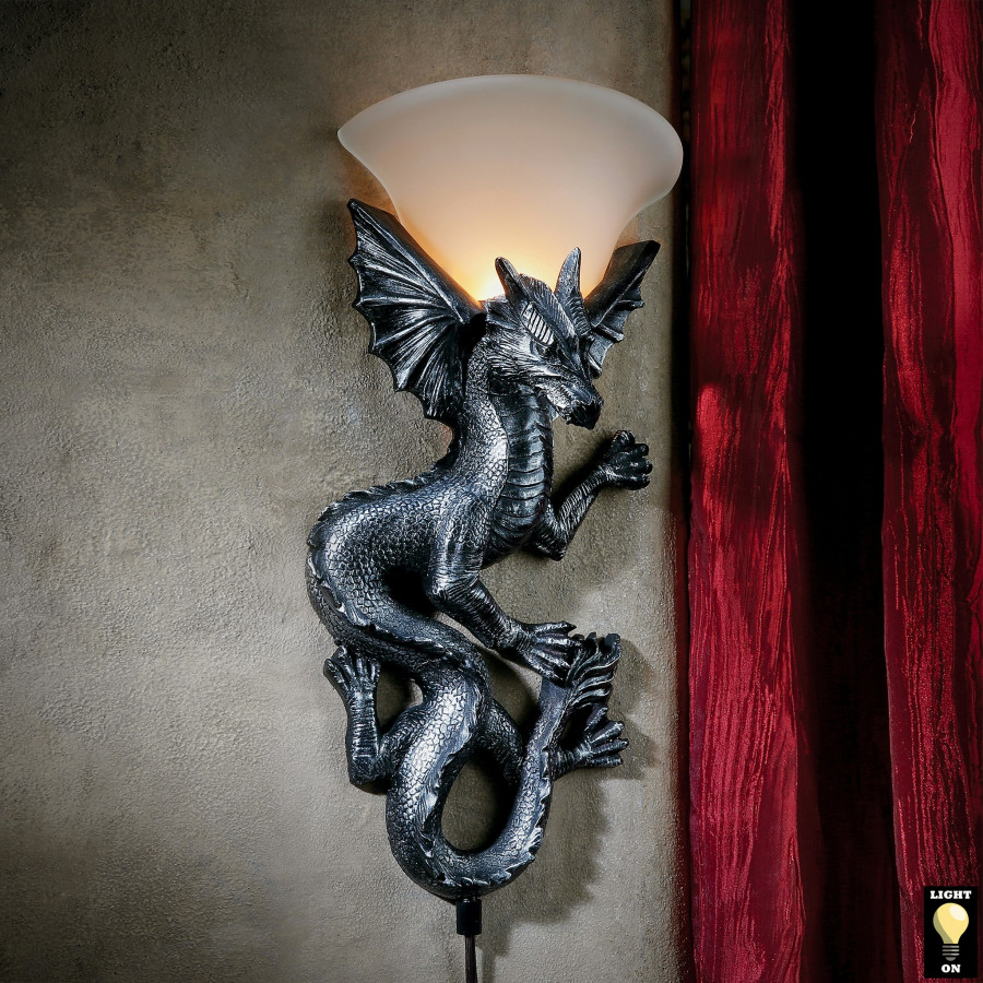 Toscano - Heraldic Dragon of Ravenscraig Castle Lighted Wall Sconce