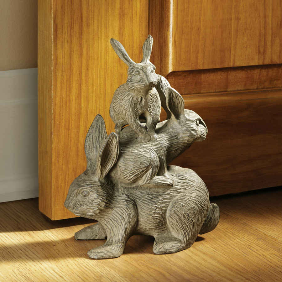 Toscano - Bunched Bunnies Rabbit Statue