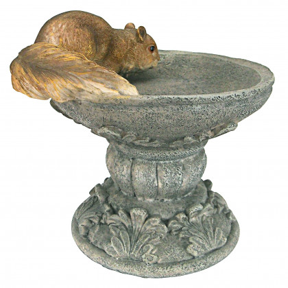 Toscano - Hunterthe Woodland Squirrel Statue