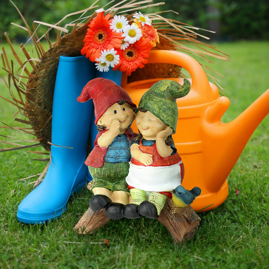 Toscano - Telling Secrets Gnome Statue
