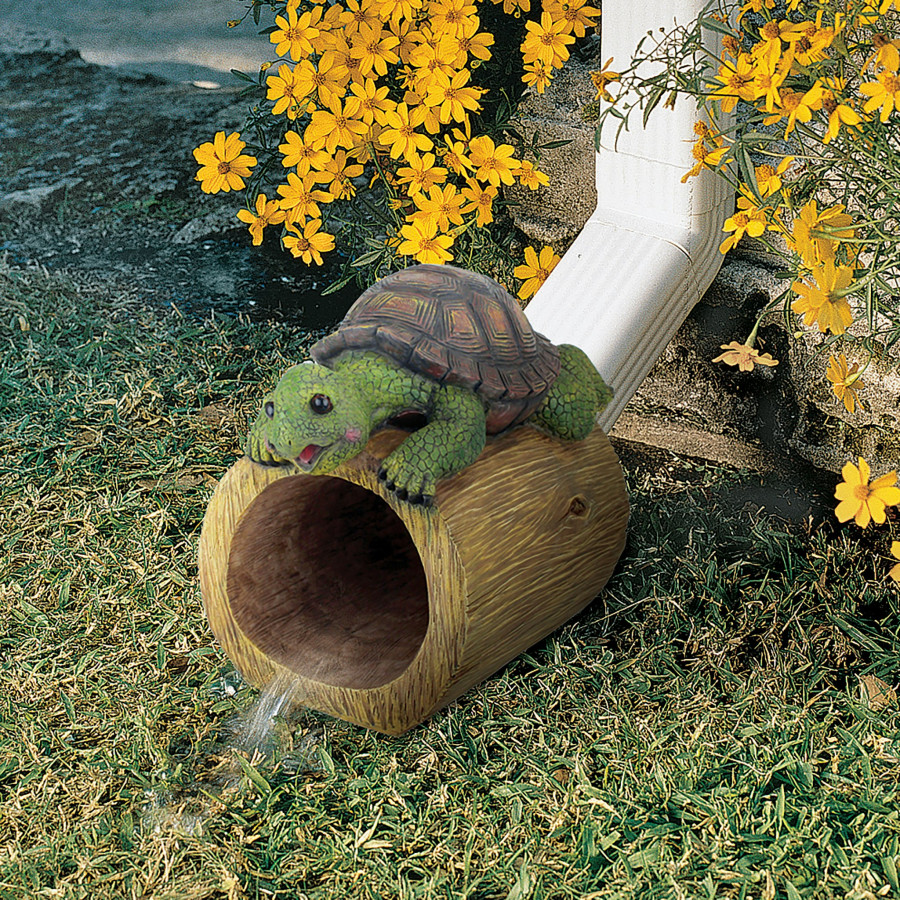 Toscano - Drips the Turtle Gutter Guardian Downspout Statue