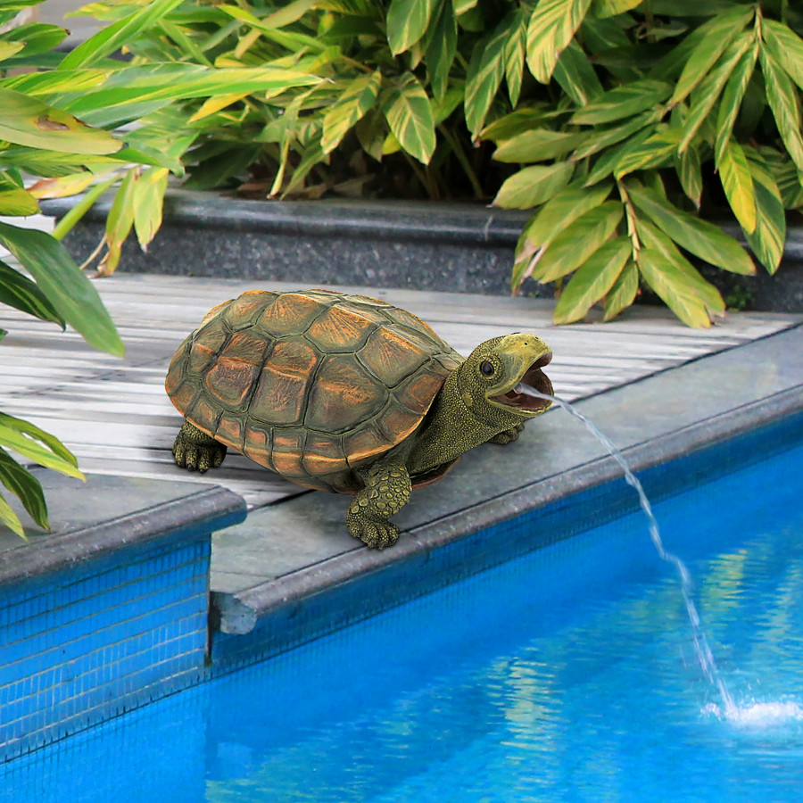 Toscano - Sprinkle the Turtle Piped Spitter Statue
