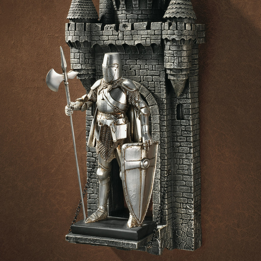 Toscano - Medieval Nuremberg Castle Guard Gothic Knight Statue