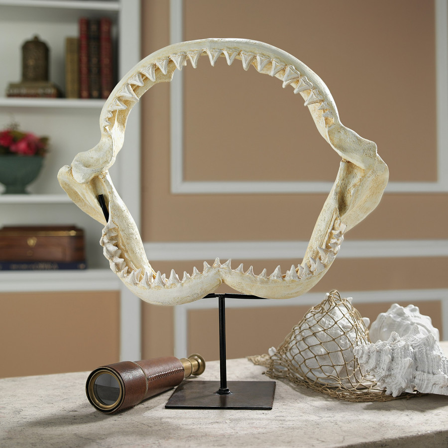 Toscano - Shark Jagged Jaws Statue