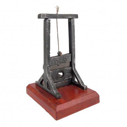 Toscano - Desk-Sized Guillotine