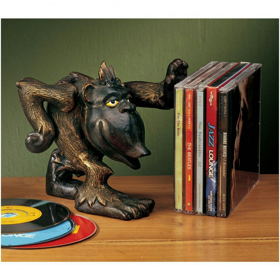 Toscano - Gordie the Gorilla Helping Hand Monkey Statue