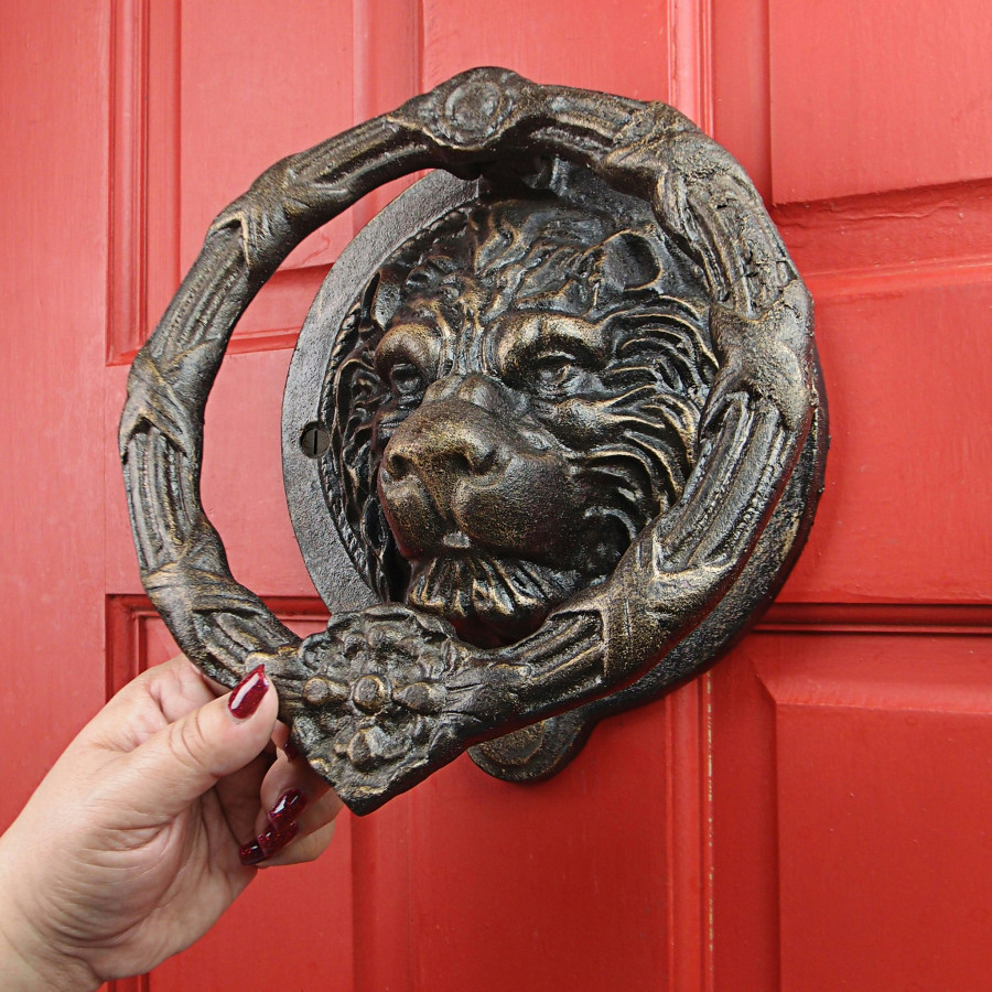 Toscano - Pride of the Lions Foundry Lion Door Knocker