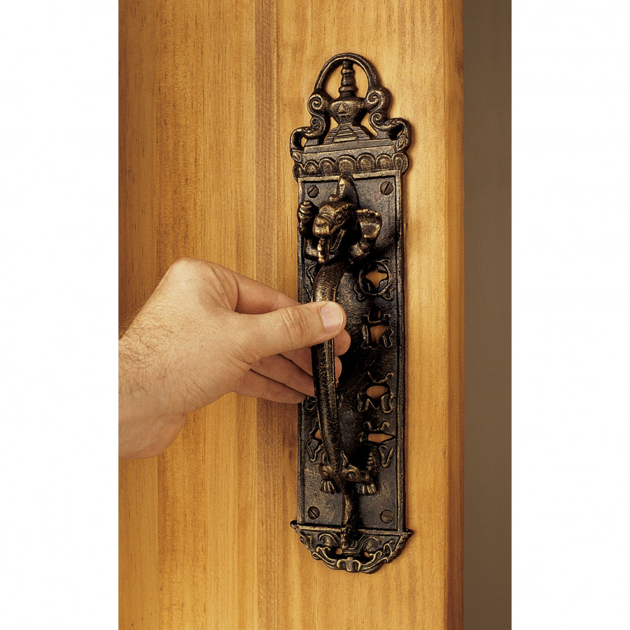 Toscano - The Durley House Dragon Door Handle